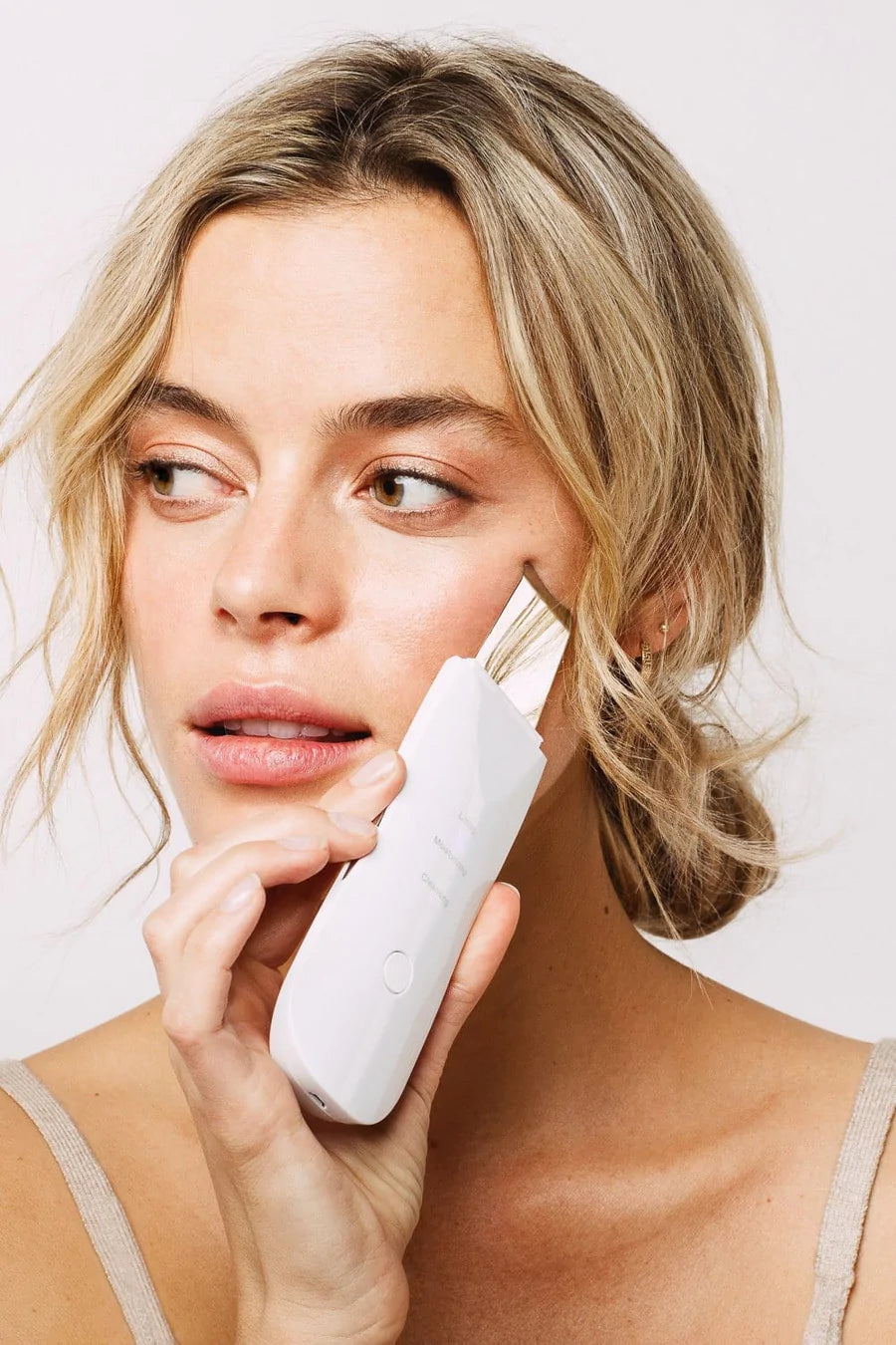 Zoe Ayla Portable Skin And Mechanical Scrubber